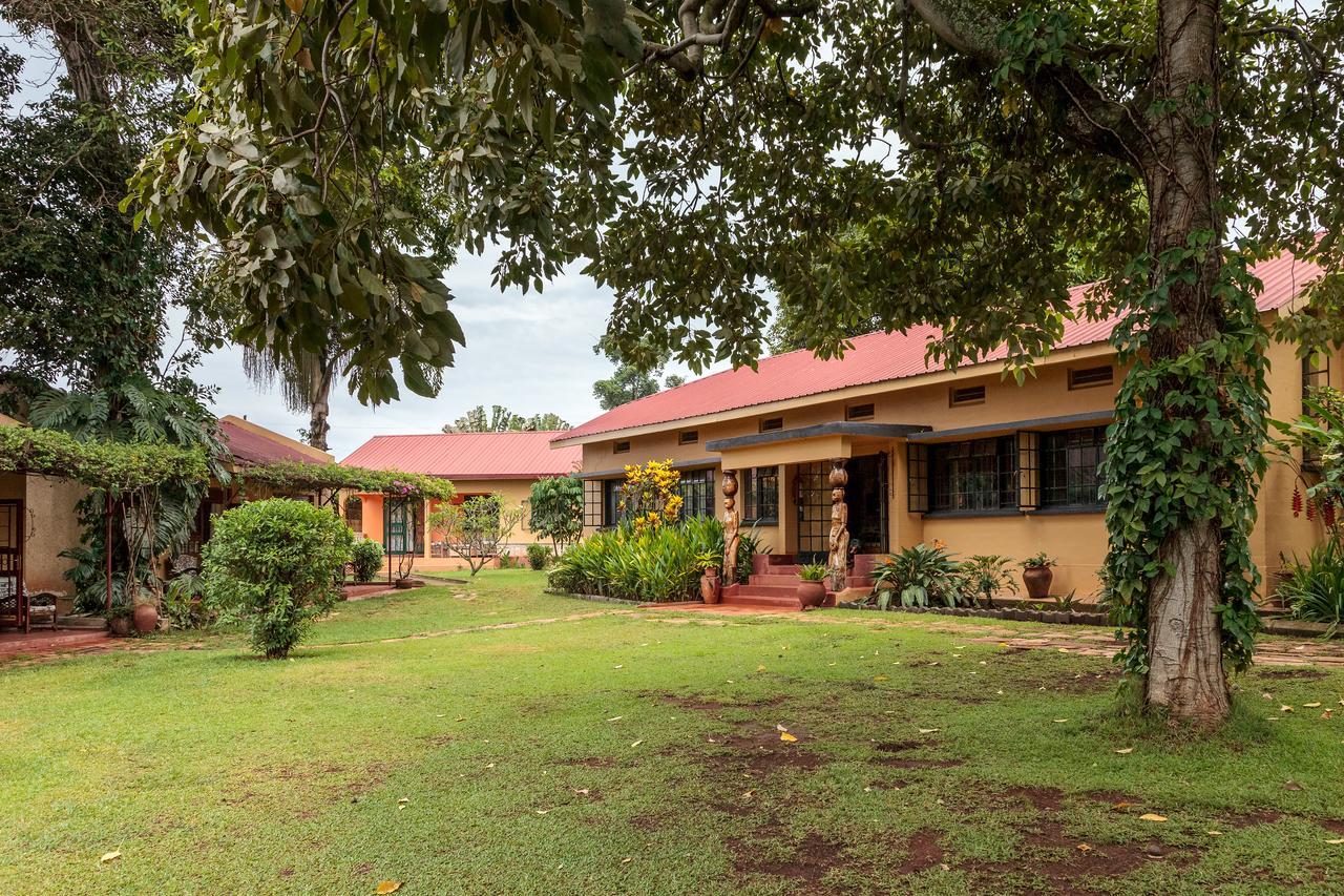 Airport Guesthouse Εντέμπε Εξωτερικό φωτογραφία