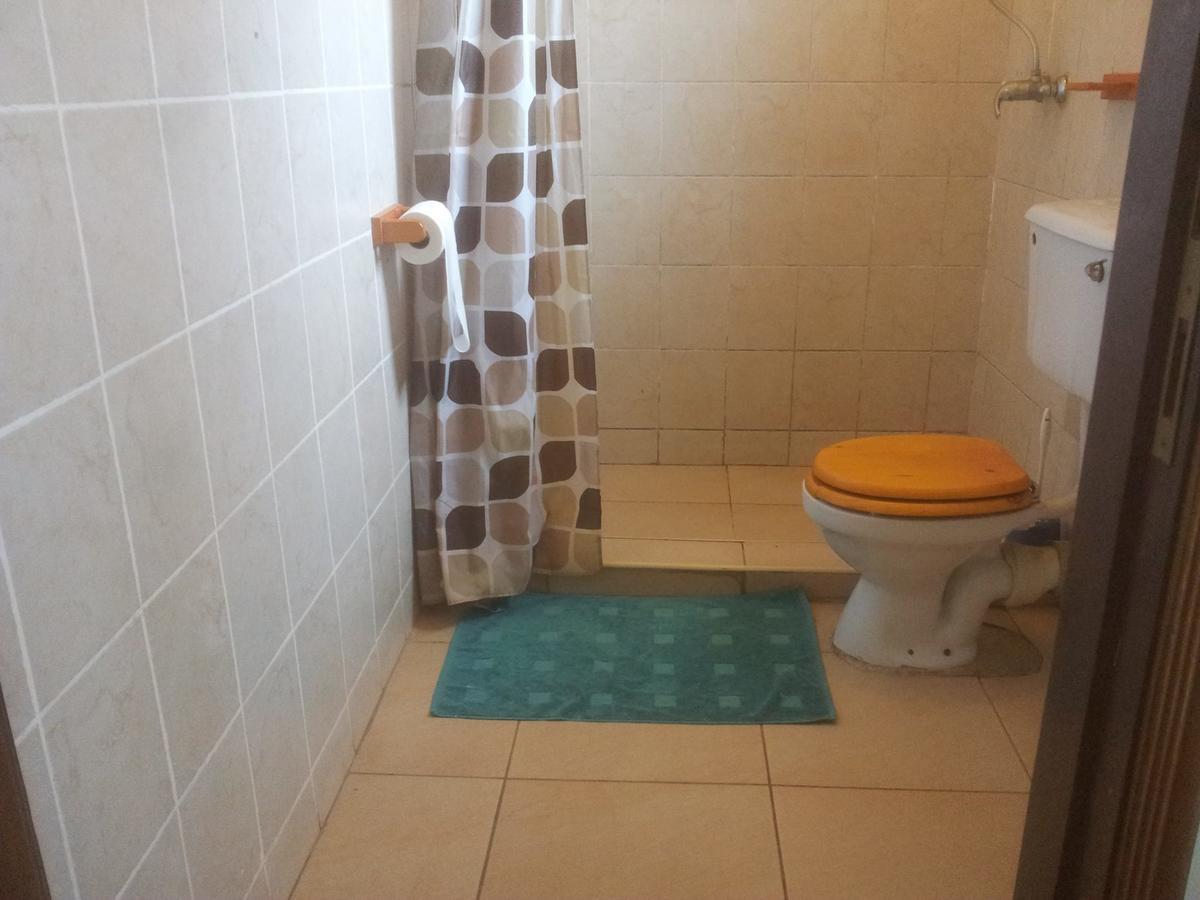 Airport Guesthouse Εντέμπε Εξωτερικό φωτογραφία