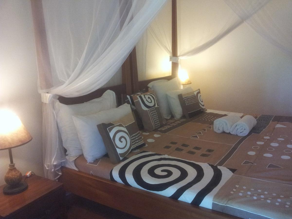 Airport Guesthouse Εντέμπε Εξωτερικό φωτογραφία